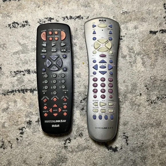 Set Of 2 RCA Universal Remotes RCU600WMS RCU500 - Picture 1 of 1